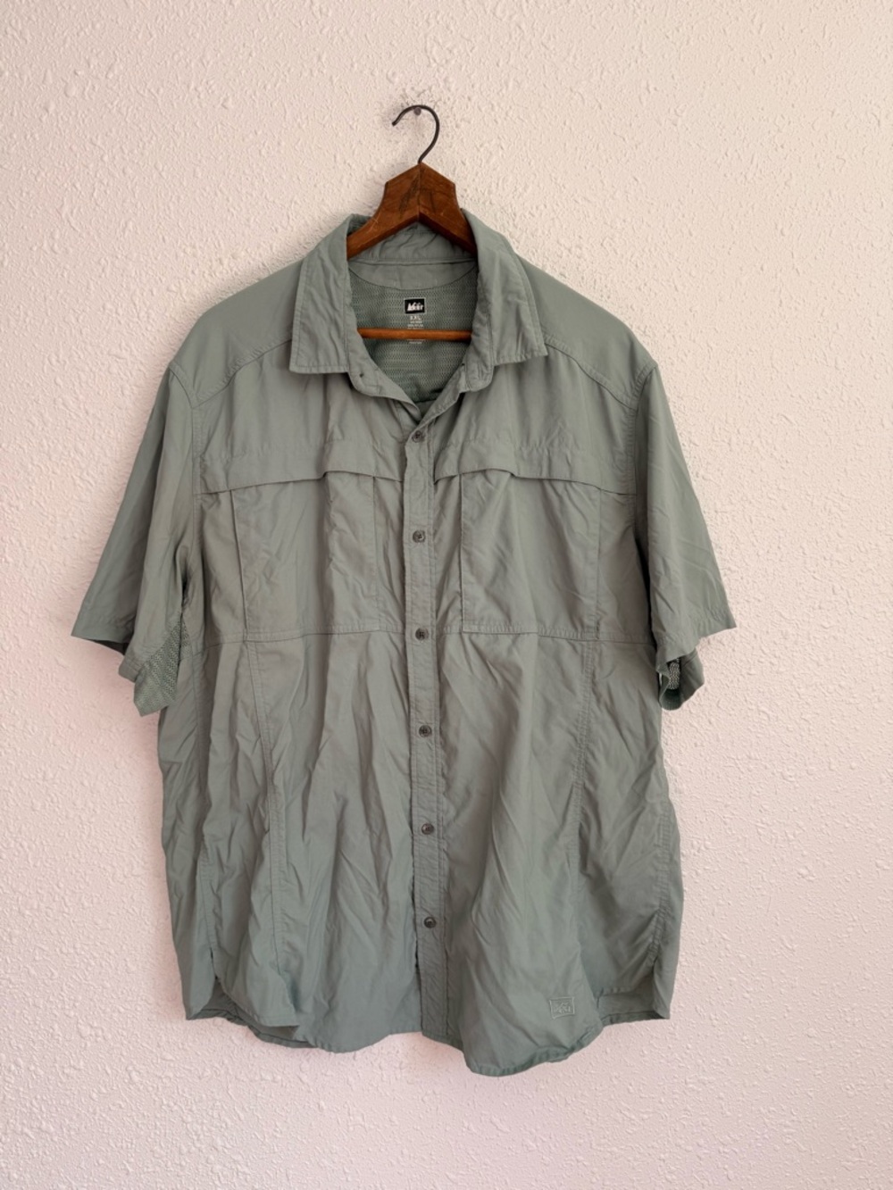 REI green amphibious short sleeve button up shirt sleeve hiking water shirt XXL